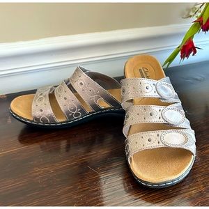Clarks Leisa Cacti Q Slides NEW Size 10W